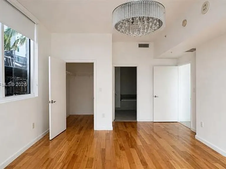 253 NE 2nd St #CU-802 — Photo 10