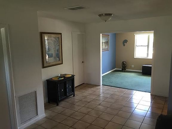 3rd image of 7359 Norwich Ln