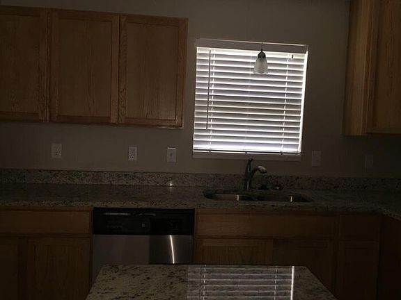 5th image of 11015 Leo Dr