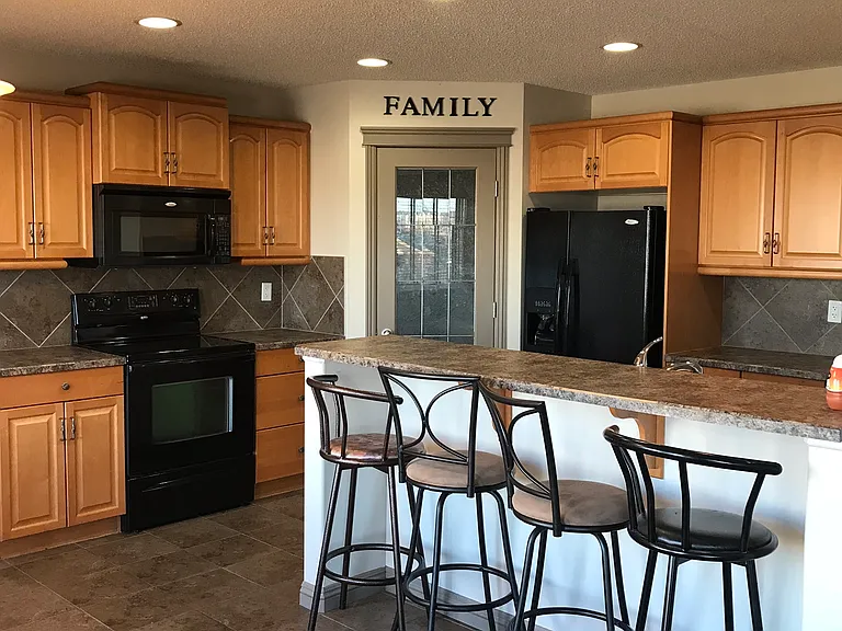 20 Becker Cres — Photo 10