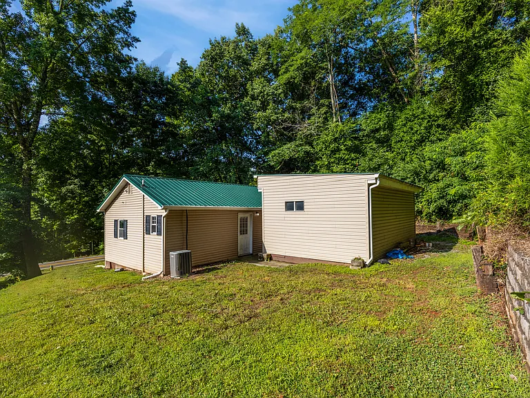 4516 Sevierville Pike — Photo 21