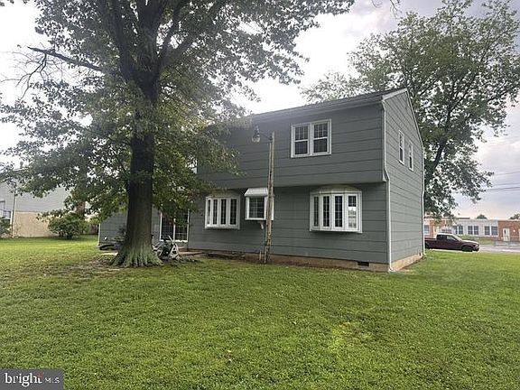 4th image of 103 Gary Ave