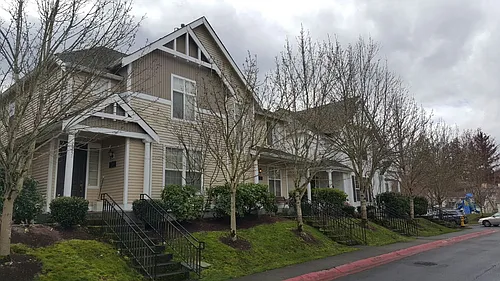 22651 NE 4th Pl Photo 1