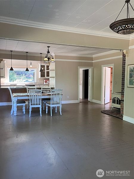 4th image of 4293 E Pickering Road