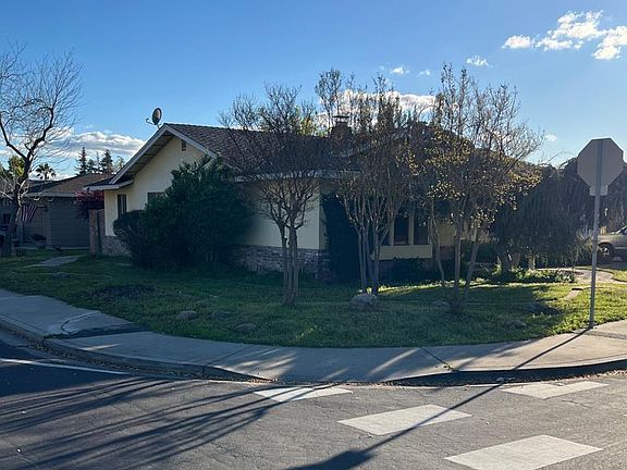 2nd image of 750 Coralwood Rd