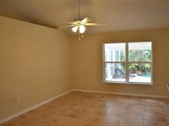 2nd image of 943 Delano Ct