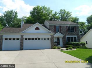 371 Highpoint Curv S, Maplewood, MN 55119