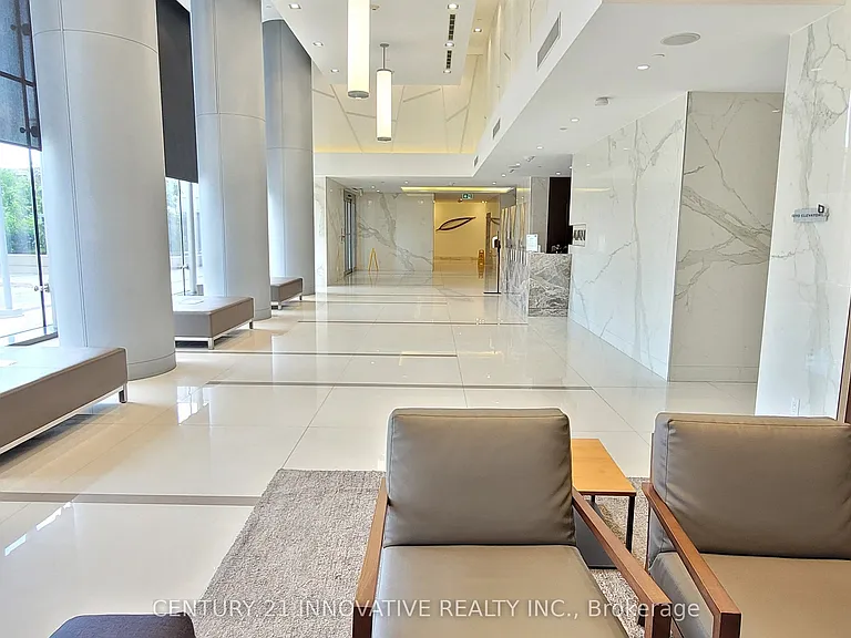 275 Village Green Sq #323 — Photo 4