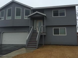 321 N Angus Loop, Palmer, AK 99645