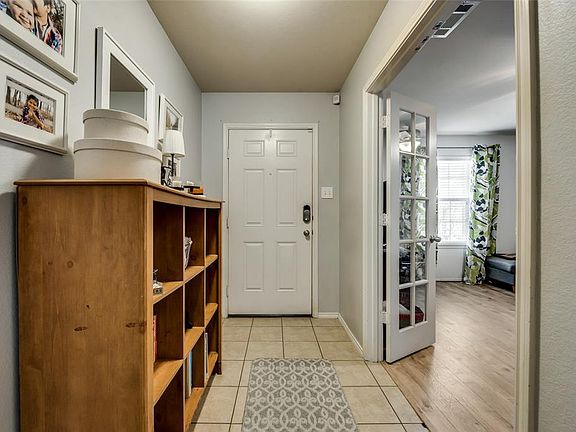 5th image of 3224 Brixton Dr