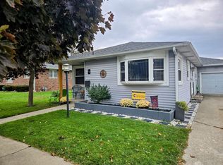 32 N Walnut St, Manteno, IL 60950