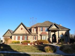 1102 S 185th Cir, Omaha, NE 68130