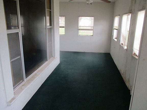 5th image of 442 Pinnell Ln