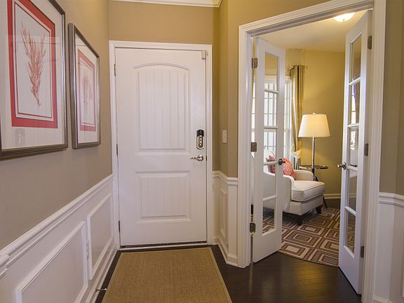 Foyer & Flex Room