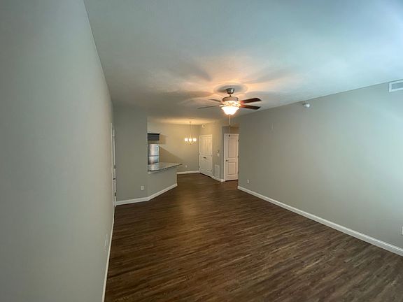 2nd image of 1037 Ekstam Dr #106