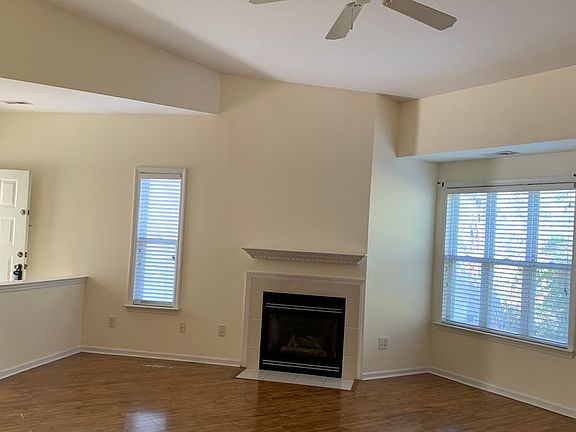 2nd image of 3907 Botsford Ct APT 203