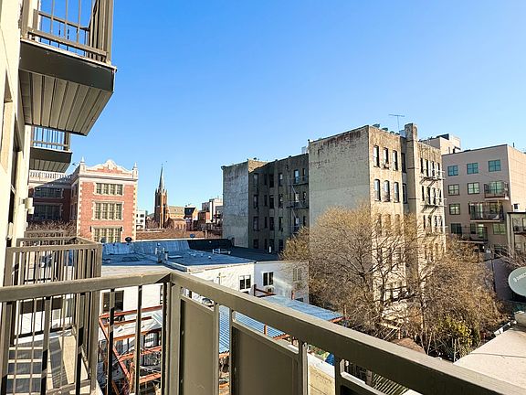 2nd image of 61 Delmonico Pl #2A
