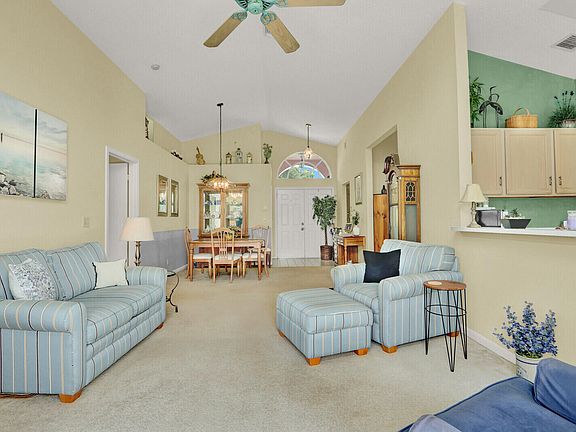 3rd image of 4243 Tazewell Court