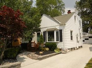 1629 Woodhurst Ave, Mayfield Heights, OH 44124