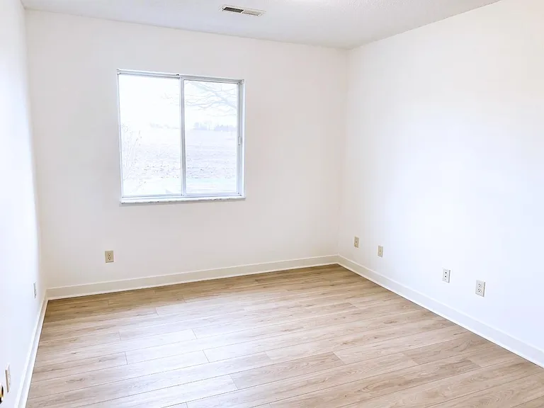 Garrison Park: Upgraded Living in Urbana, OH — Photo 10