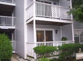 4 Oyster Bay Rd APT B, Absecon, NJ 08201