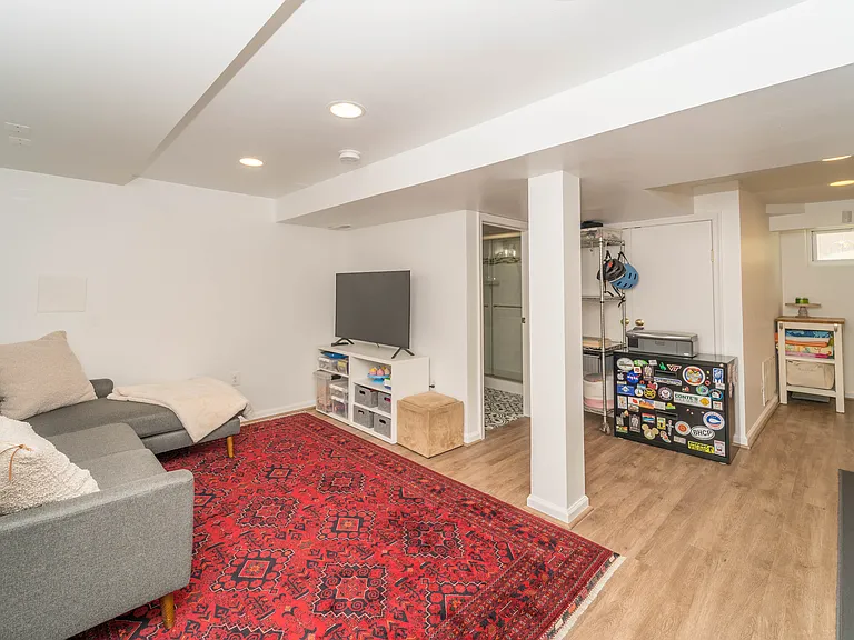 1334 Bayliss Dr — Photo 21