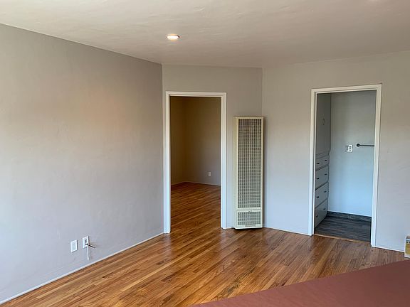 4th image of 1412 Bath St APT A