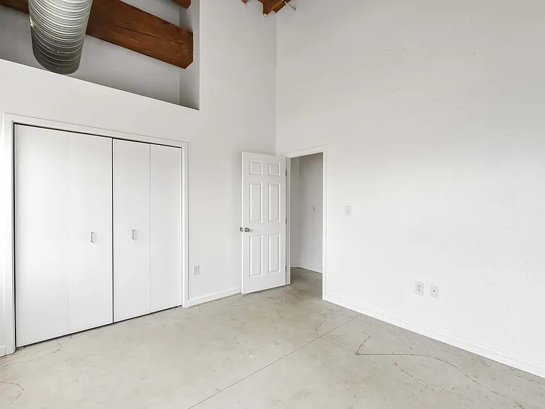 SoHo Lofts — Photo 13