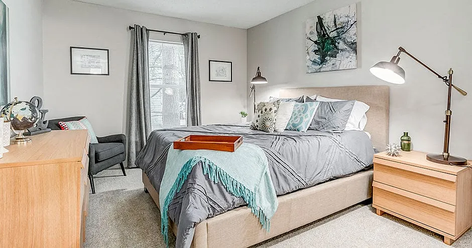 Whispering Lake Apartments — Photo 4