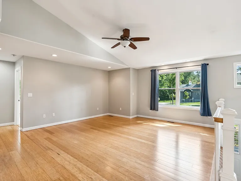 61 Julian Huxley Ln — Photo 16