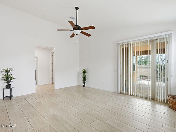 4th image of 835 N Robb Hill Pl