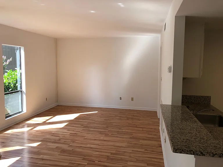 10 Pine Tree Rd #111 — Photo 13