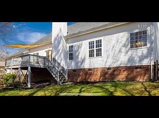 700 Jordans Pond Ln, Charlotte, NC 28214