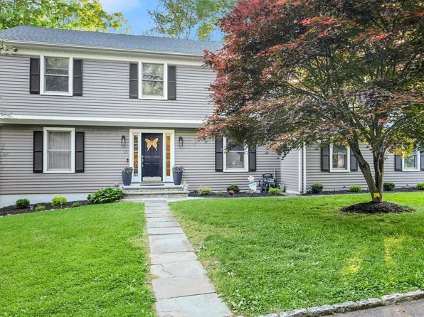 28 Old Rock Lane, Norwalk, CT 06850