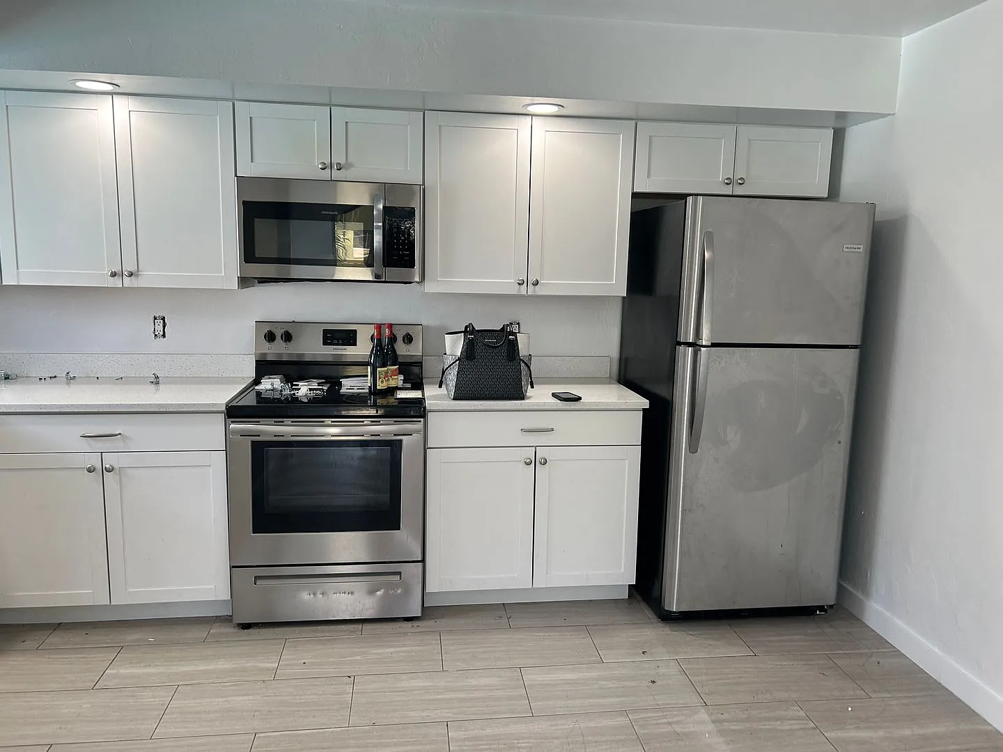 4712 SE 5th Pl — Photo 3