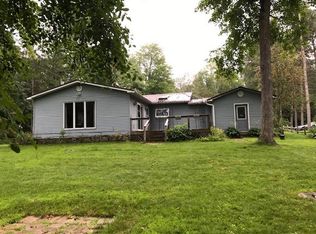 N6983 Wood Duck Ln, Crivitz, WI 54114