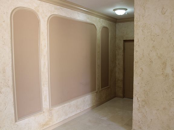 5th image of 1609 Passion Vine Cir #124