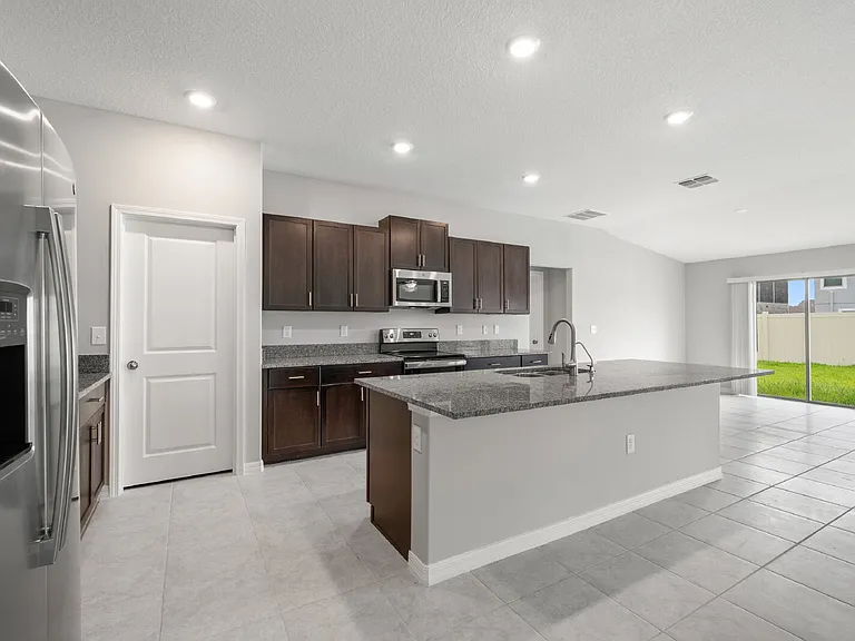 16612 Carlton Pond St — Photo 4