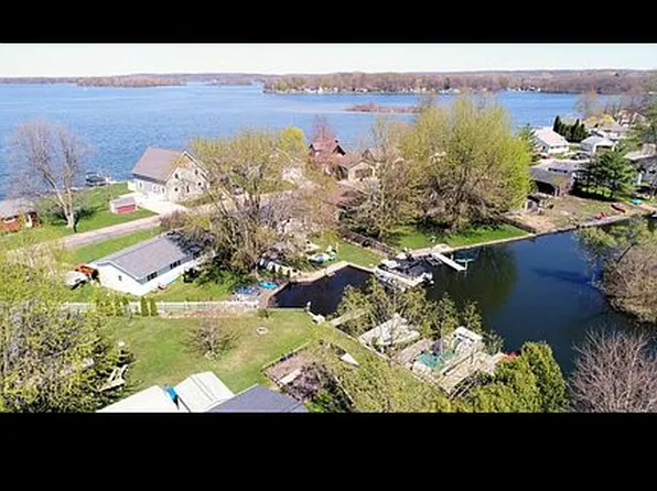 41395 W Joy Rd, Shelbyville, MI 49344