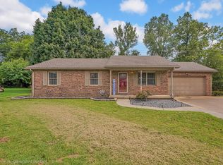 2530 Red Bird Ln, Henderson, KY 42420