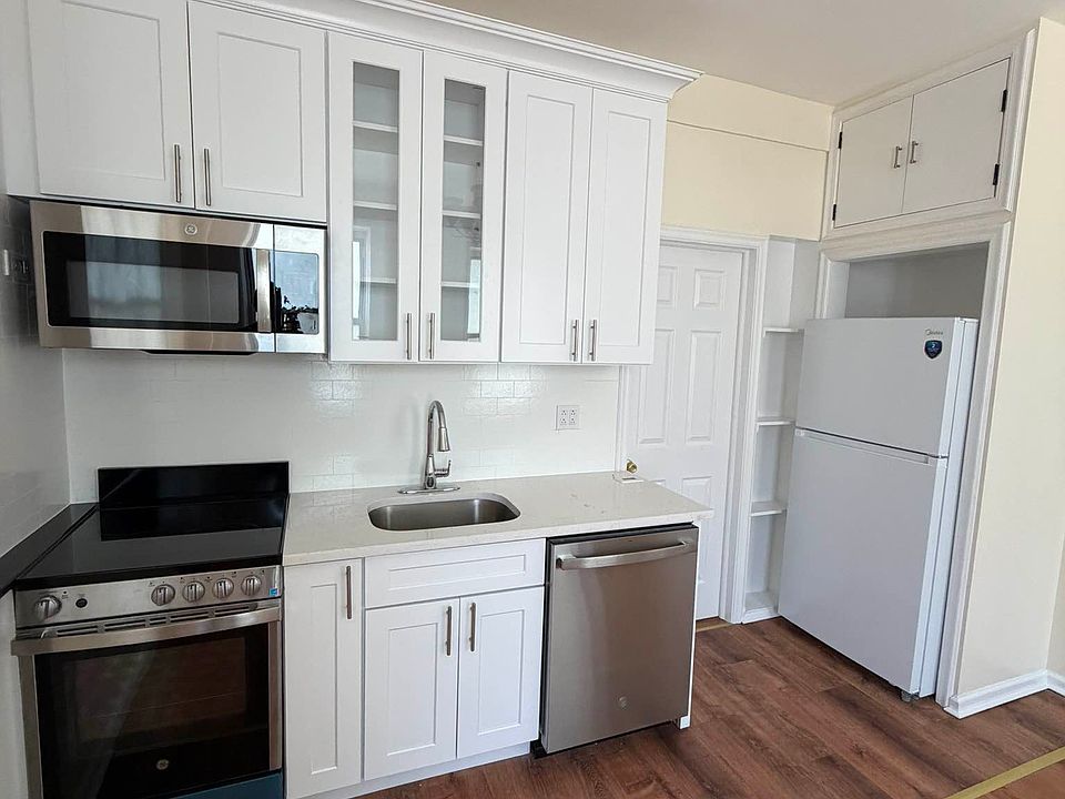 1st image of 35-44 32nd St #1F