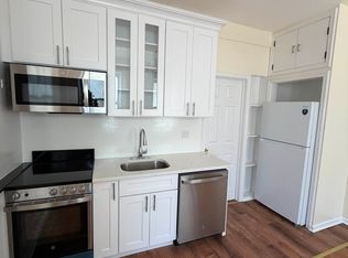 35-44 32nd St #1F, Astoria, NY 11106