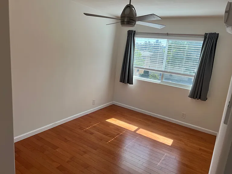 3335 Rowena Ave #1 — Photo 15