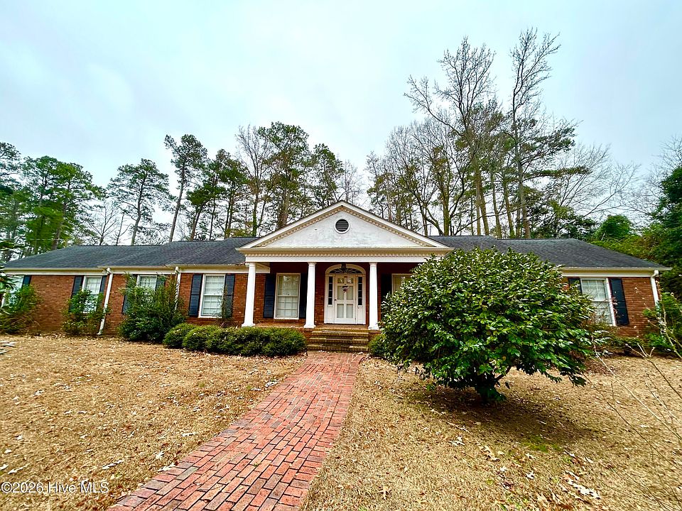 1st image of 1203 Dogwood Lane