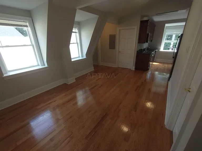 101 Morse St #302 — Photo 3