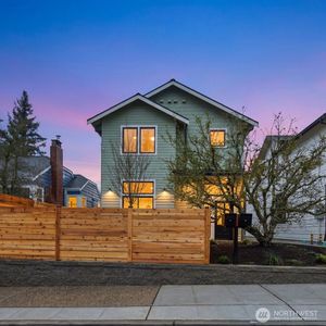 522 NE 89th Street #A, Seattle, WA, 98115