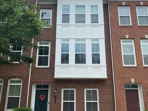 9532 Canonbury Sq, Fairfax, VA 22031