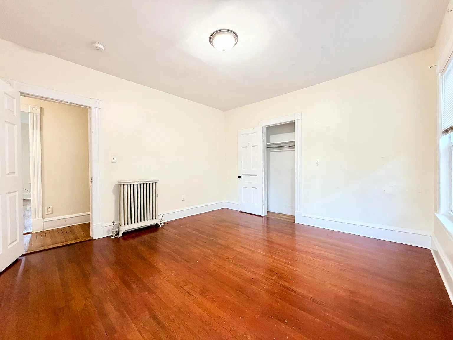 4 bed, 2000 sqft, $3,350 — Photo 4
