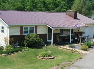 157 Airline Dr, Cogan Station, PA 17728