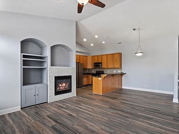 3rd image of 239 Birmingham Ln